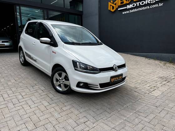 VOLKSWAGEN FOX 1.6 MI ROCK IN RIO 8V FLEX 4P MANUAL VOLKSWAGEN FOX 1.6 MI ROCK IN RIO 8V FLEX 4P MANUAL
